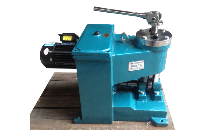 MR4120型鋸條輥壓機(jī)